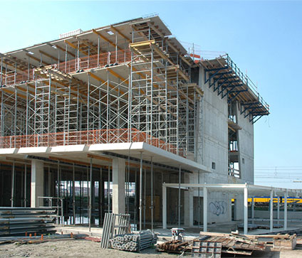 Xây dựng công trình dân dụng, giao thông, thủy lợi, san lấp mặt bằng